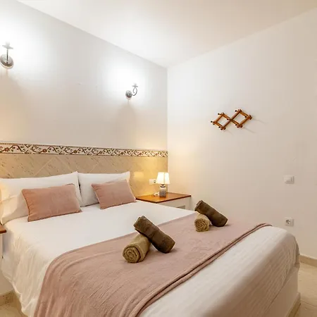 Canarian Holiday - Meloneras Hill Private